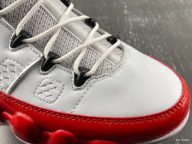 1st Kicks Shoes Jordan Gym Air 302370-160 9 White Red Retro 0820